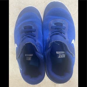 Nike Brand Boys Size 3Y sneakers